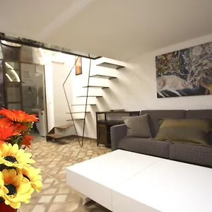 Aparthotel Monti House, Rome